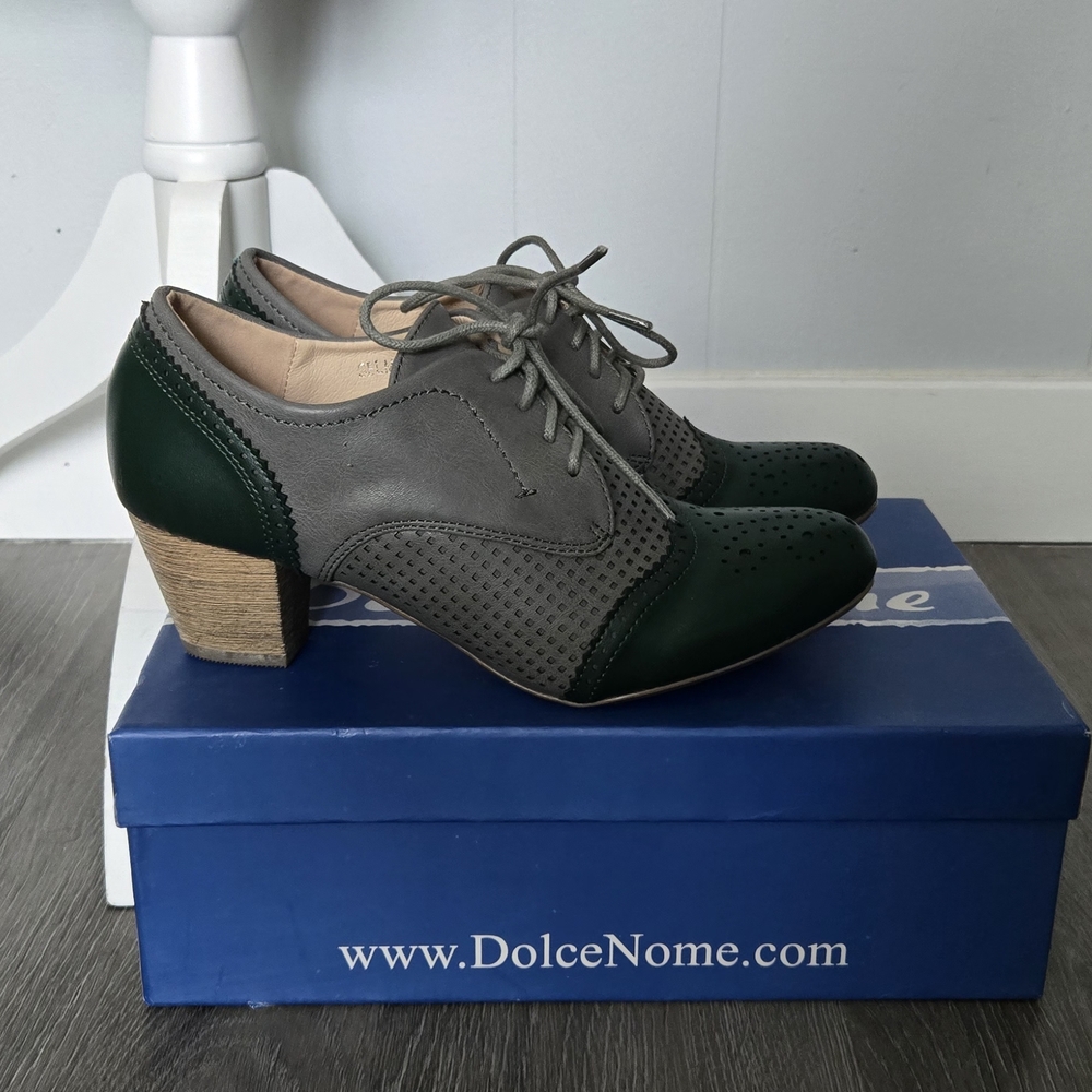 Women's Green and Gray Heeled Shoes